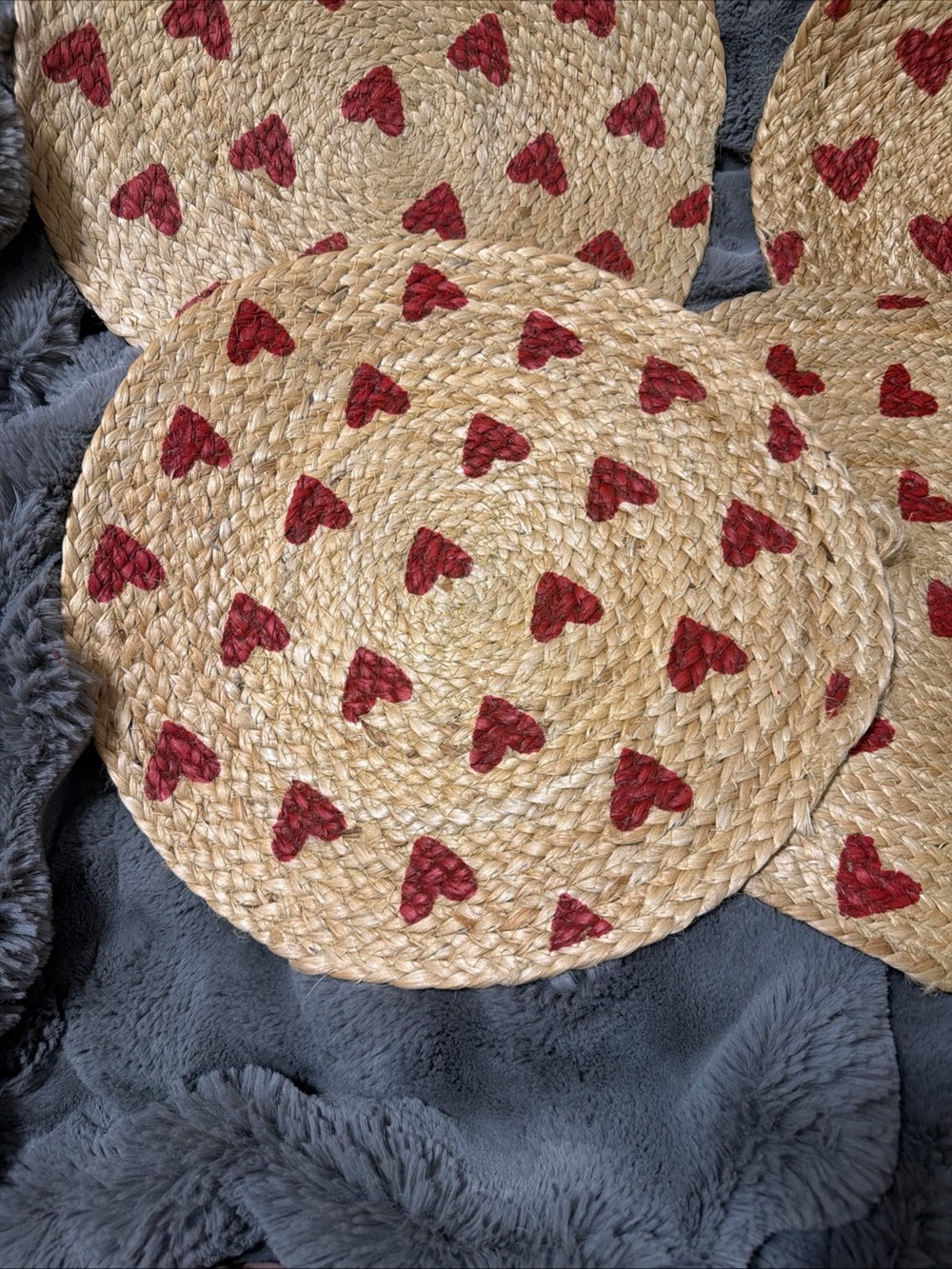 4 Heart Sweet Braided Placemat Cotton 15" Round DD EUC Valentines